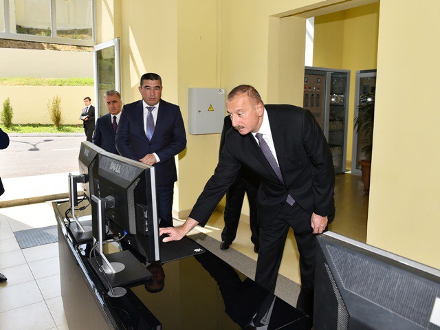 Çiçəkli